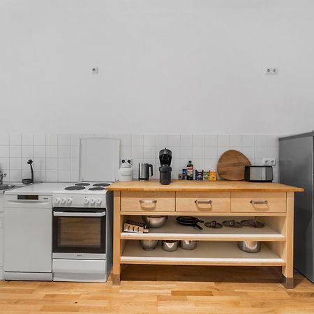 Stylish 120Sqm Appartment In Berlin-Mitte Экстерьер фото