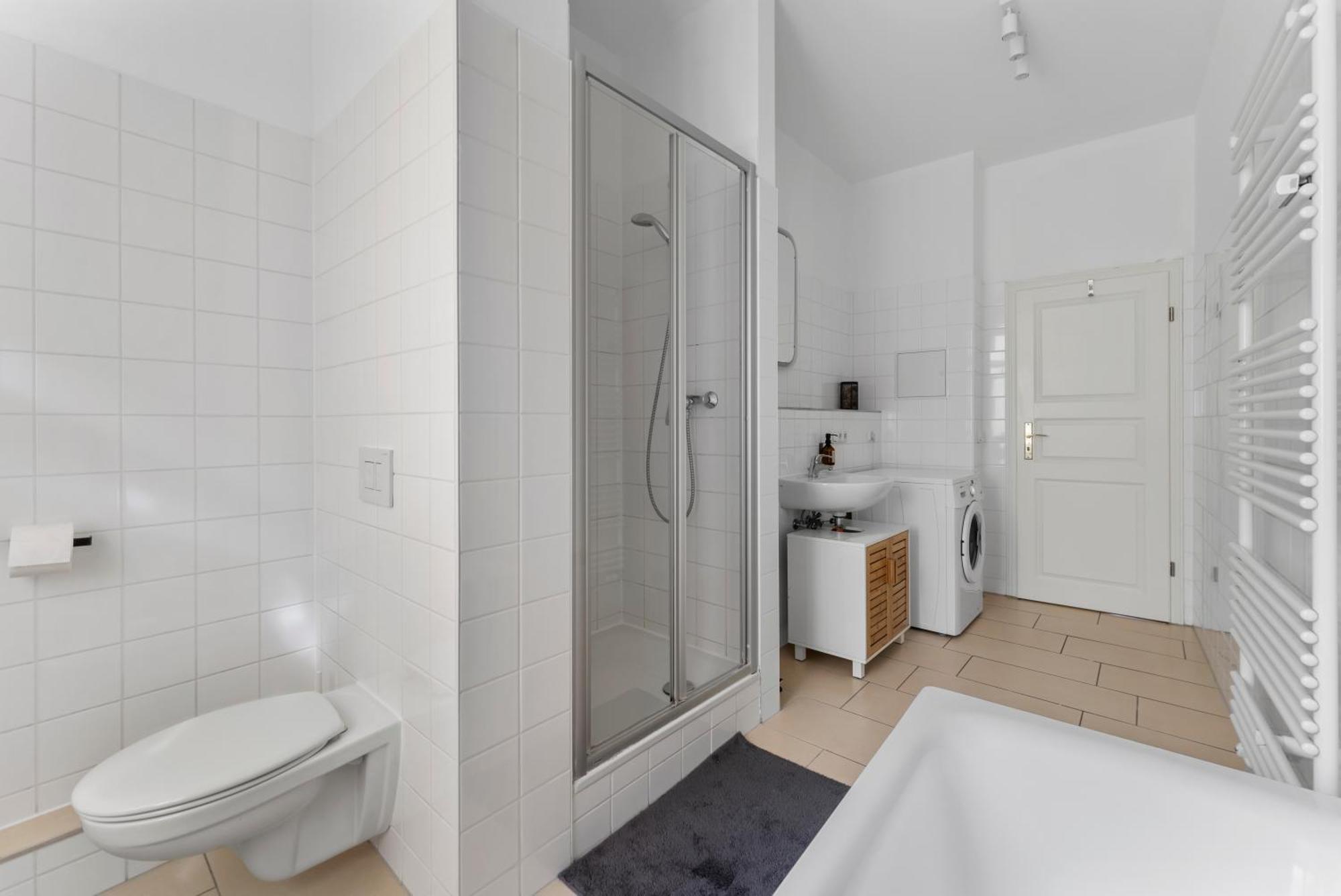 Stylish 120Sqm Appartment In Berlin-Mitte Экстерьер фото