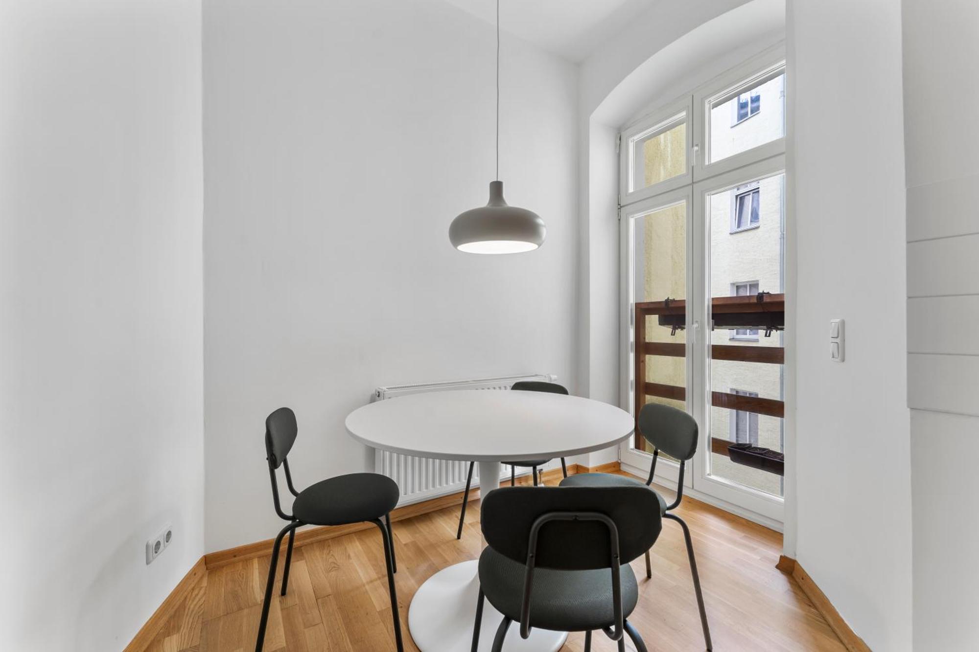 Stylish 120Sqm Appartment In Berlin-Mitte Экстерьер фото